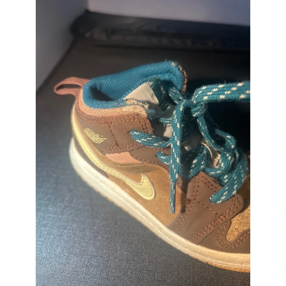Jordan‎ 1 Mid SE Toddler Sneakers Brown Gold Turquoise Accent Kids Shoes